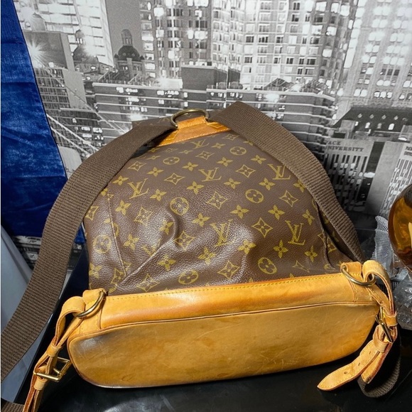 Authentic Louis Vuitton Monogram BackPack Montsouris GM main image 7